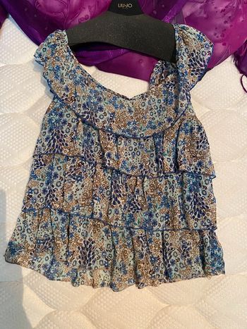 Jolie blouse à volants