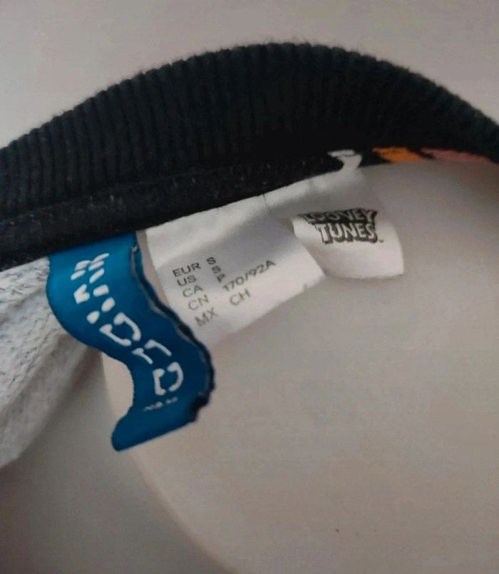 Pull , sweat H&M taille S , Looney Tunes - photo numéro 4