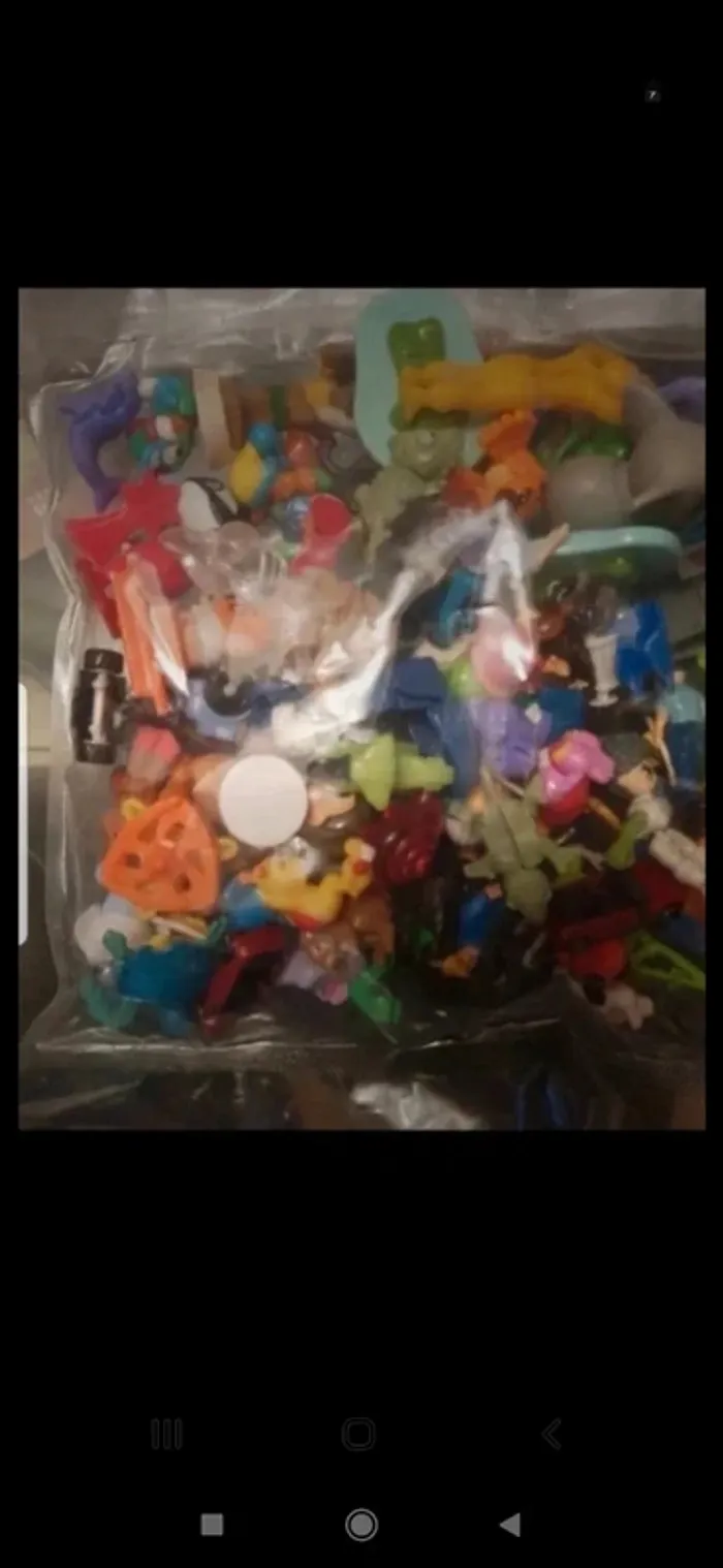 Divers jouets kinder ect - photo numéro 2