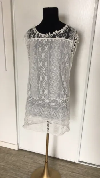 Robe pompons