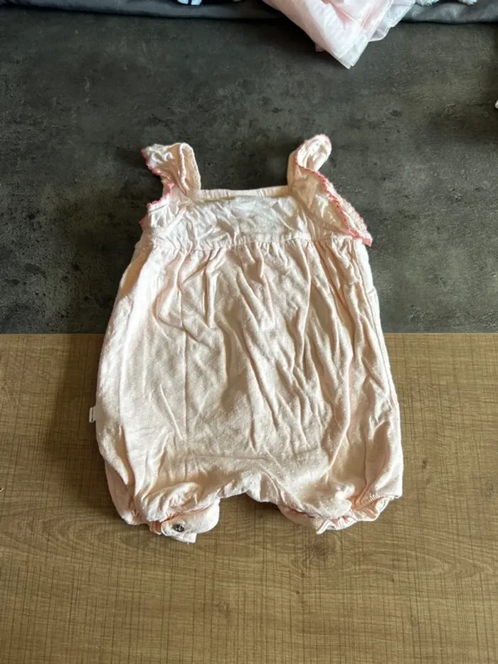Combinaison bébé fille - photo numéro 3