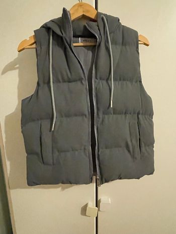 Doudoune. Sans manche