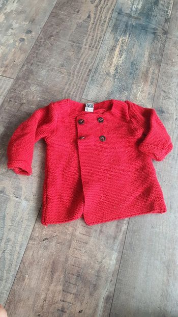 Gilet tao 12 mois en très bon état