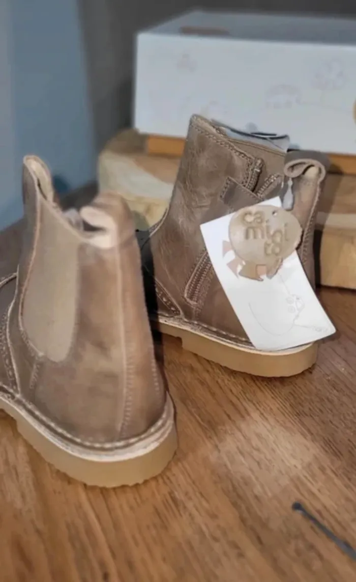 Boots enfants pointure 26 neuve - photo numéro 8