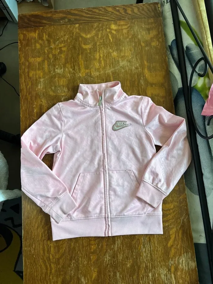 Magnifique veste nike authentique