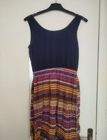 Robe sans manches  