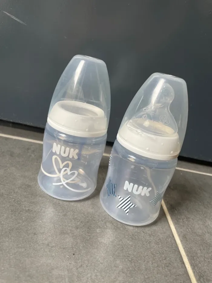 lot de deux petits biberons Nuk