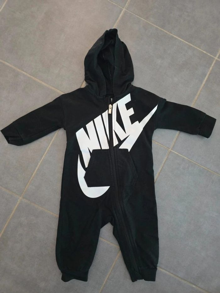 Combi ensemble Nike noir
