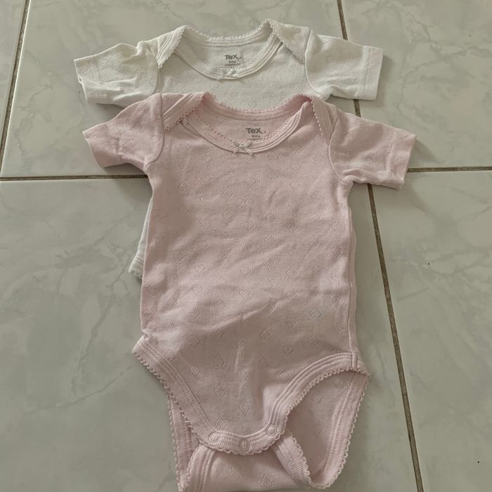 Lot de 2 bodys 3 mois