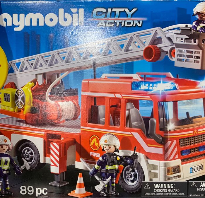 Camion de pompier avec échelle pivotante playmobil city action dans son carton d’origine (9463)