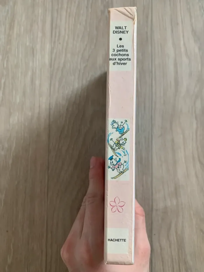 Les 3 petits cochons aux sports d’hiver - Bibliothèque Rose - Walt Disney - photo numéro 3