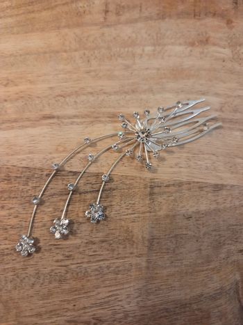 Peigne a chignon avec strass