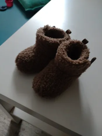 Chaussons taille 6/12 mois