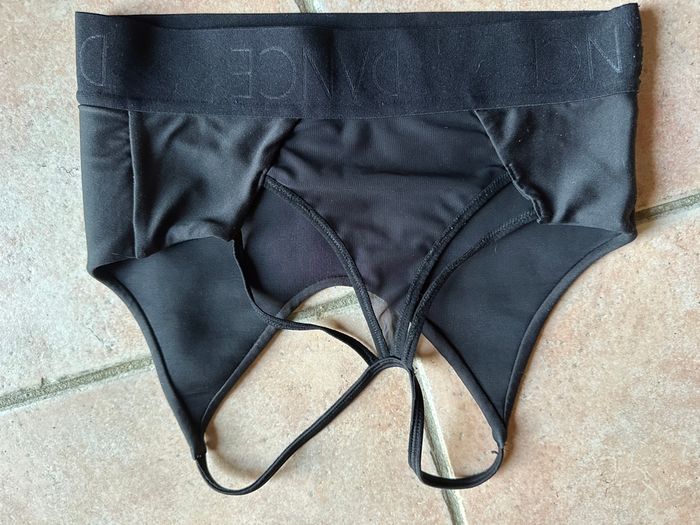 Brassière sport noir Undiz Taille M - photo numéro 2