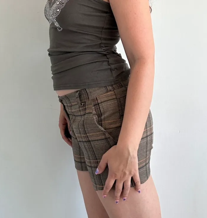 Short taille basse Y2K a carreaux taille XS - photo numéro 3