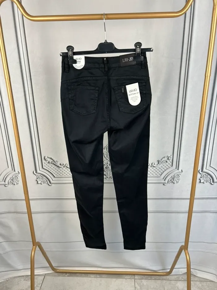 Jean noir Skinny LiuJo W25 L30 neuf