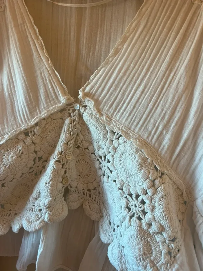blouse blanche broderie zara - photo numéro 3
