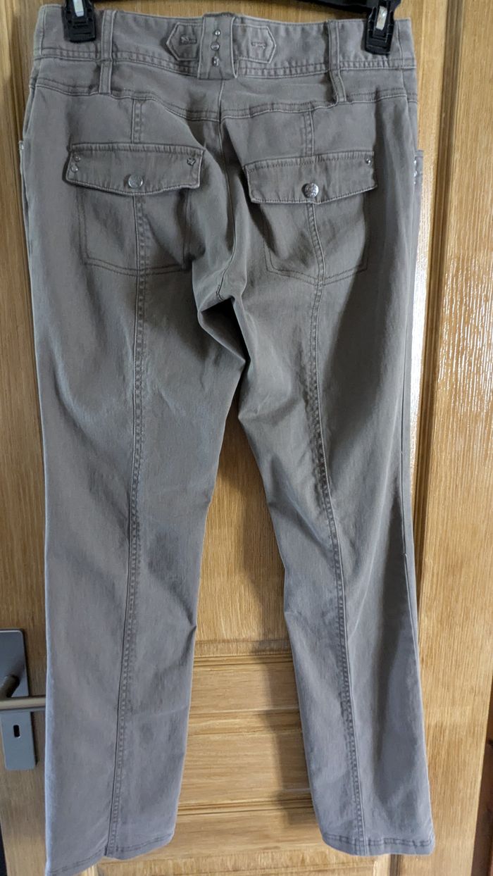 Pantalon taille basse, marron clair. - photo numéro 3