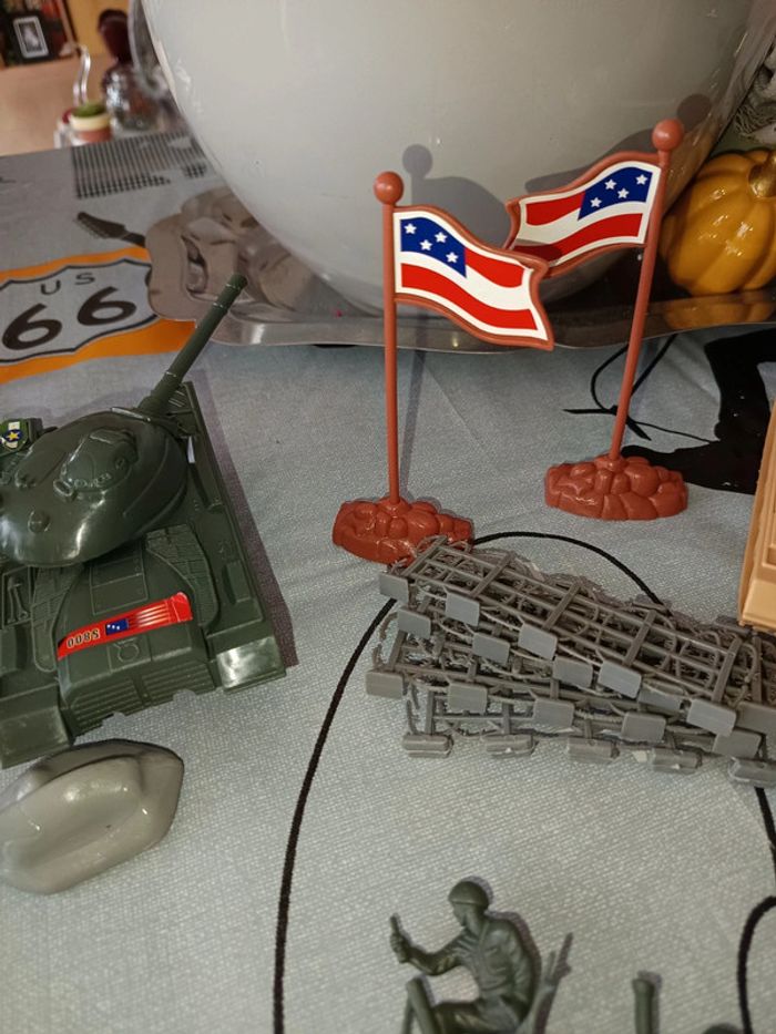 Coffret de jeux militaire 68 pièces - photo numéro 9