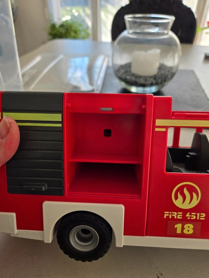 Camion ambulance playmobil - photo numéro 2