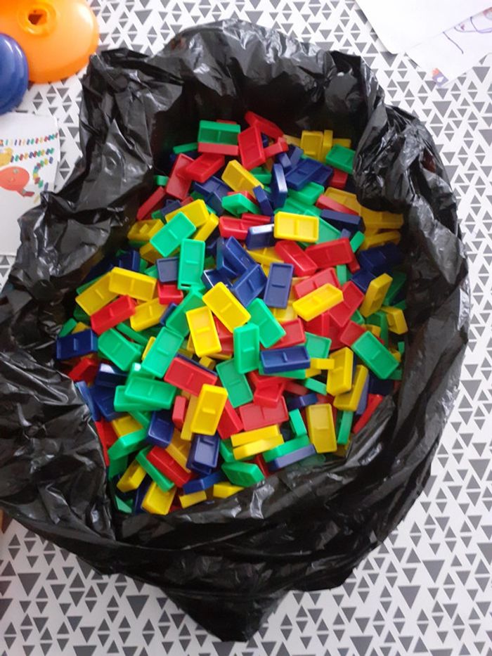 Lot circuit et dominos - photo numéro 3