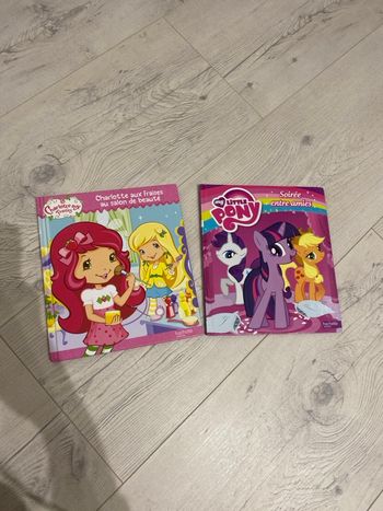 MyLittlePony, soirée entre amis et Charlotte aux fraises au salon de beauté
