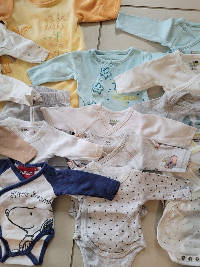 Lot de vêtements naissance - photo numéro 3