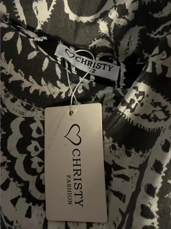 SOLDE Robe taille 2; taille 44 Christy (spécialiste grande taille)  neuf - photo numéro 6