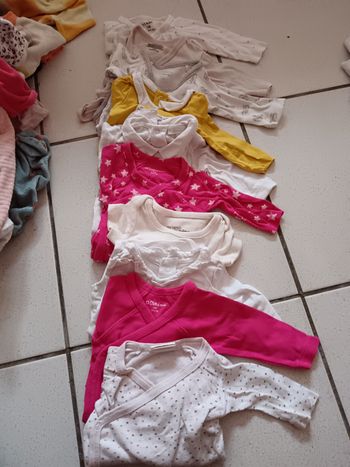 Lot vêtement 1 mois fille