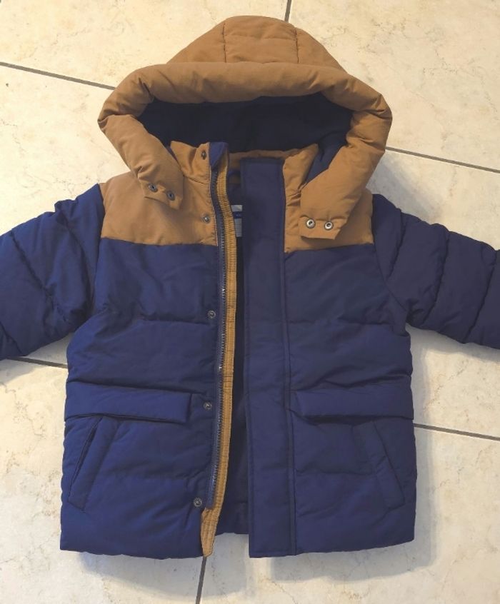 NEUVE  (non portée)👌🤩😍🥰👌 superbe  doudoune Très chaude 4 ans garçon 😍💔🤩 - photo numéro 3