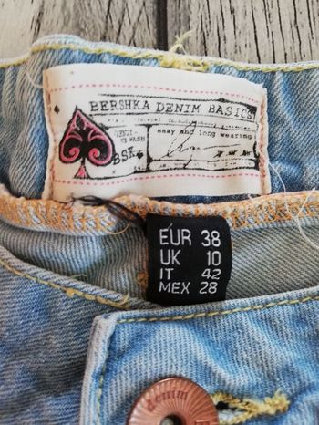 Short bleu