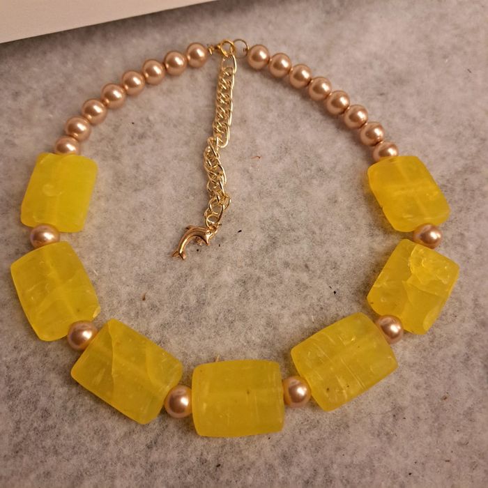 Collier ras de cou verre non polis jaune - photo numéro 3