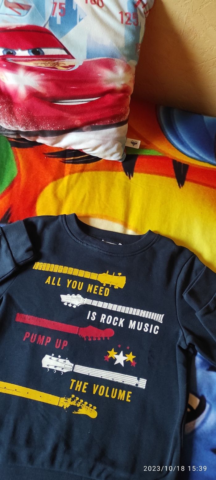 Lot 2 sweats Looney Tunes 6 ans - photo numéro 16