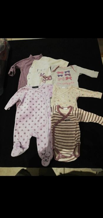 Lot pyjama 1 pièce et 3 bodies manches longues 3 mois