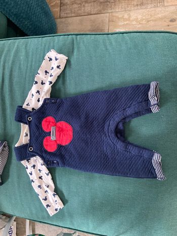 Ensemble salopette Disney baby 6 mois 67 cm
