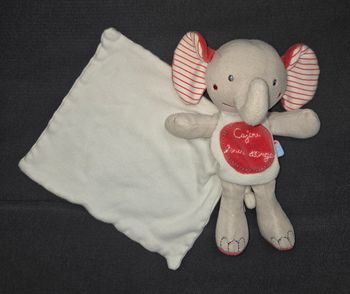 Doudou Éléphant cajou gris ,blanc, rose - Oreilles rayé- Sucre d'orge