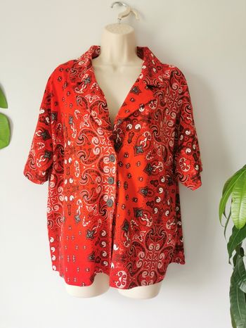 Chemise rouge oversize à imprimé bandana Asos Design Taille 42