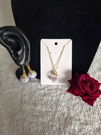 Ensemble bijoux fantaisie doré avec paillettes blanches irisées9m