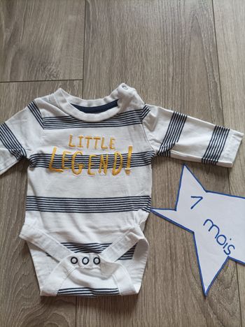 Body 1 mois little legend