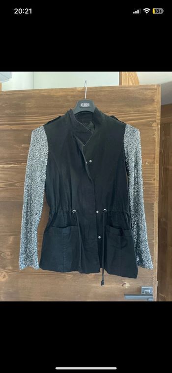Veste saharienne noir manche à sequin argenté