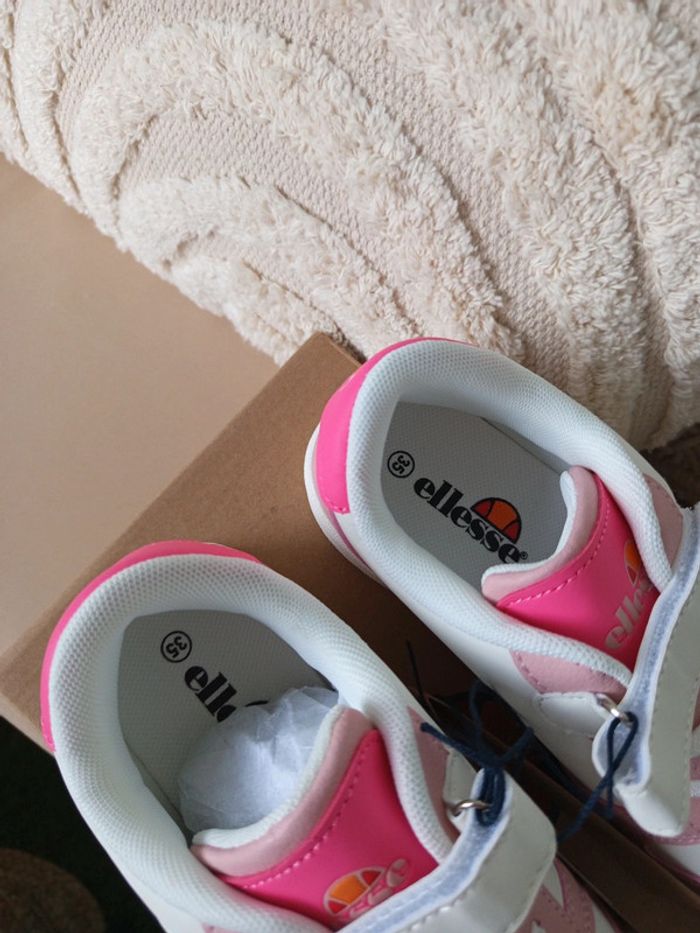 Paire de baskets / sneakers à scratch Ellesse pointure 35 neuves avec étiquettes - photo numéro 5