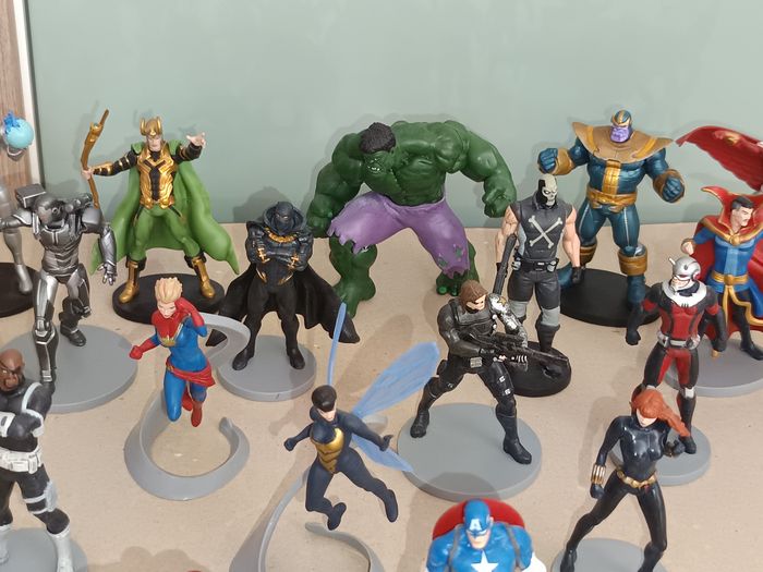 Lot de 20 figurines Marvel Disneyland - photo numéro 5