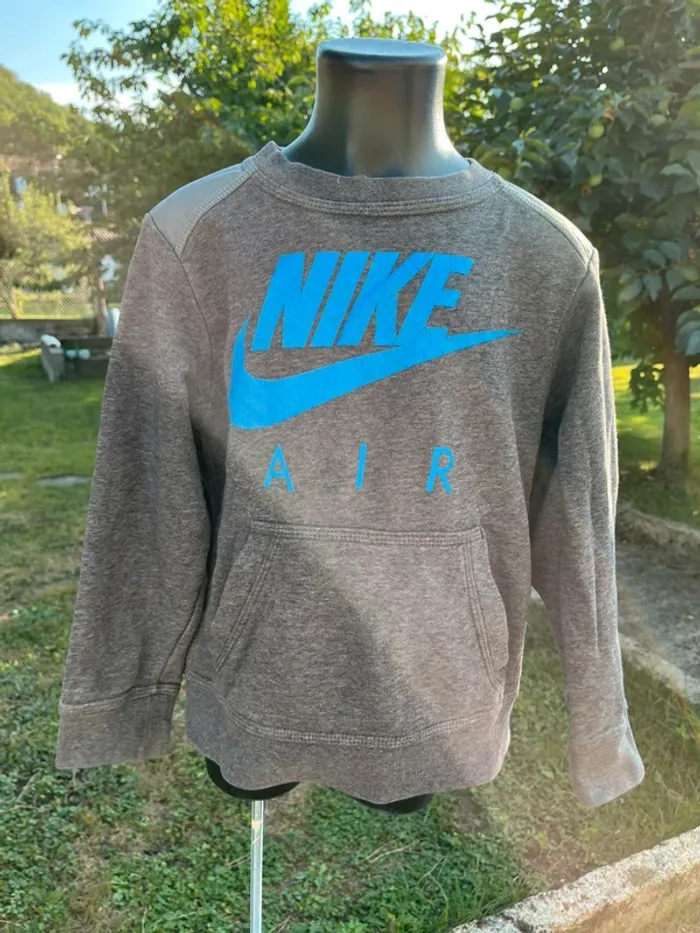 Sweat gris Nike