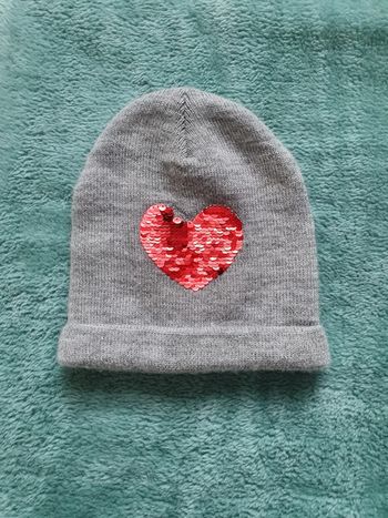 Tres joli bonnet Vertbaudet 4.6 ans