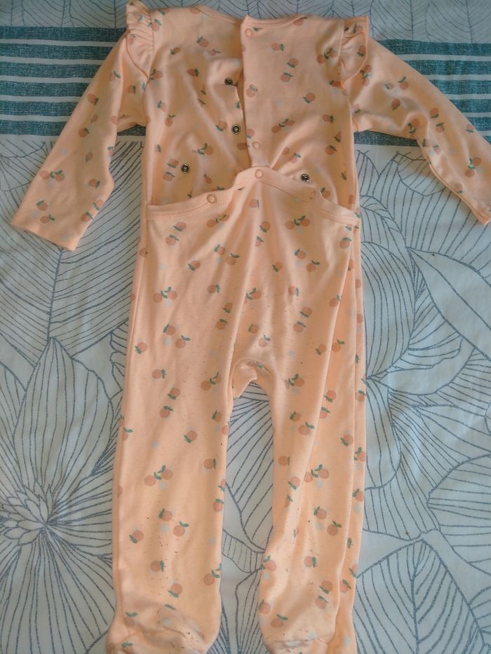Pyjama léger rose orangé taille 18 mois Gémo
