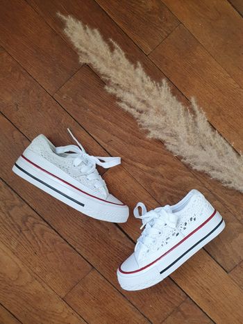Baskets basses blanches Dentelle Pointure 32
