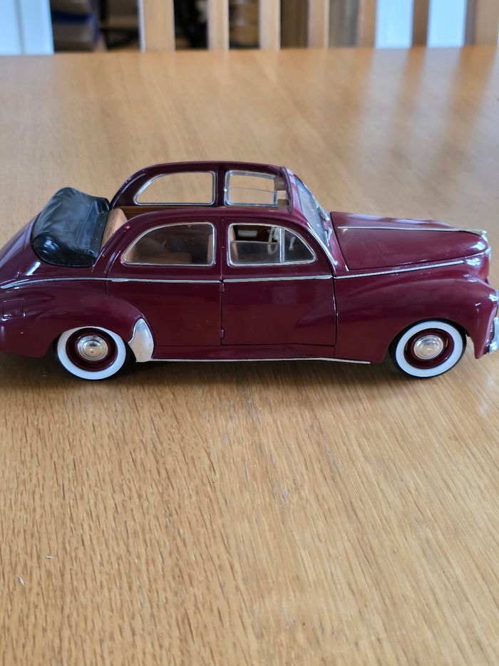 peugeot 203 de 1954 échelle 1/18e - photo numéro 3