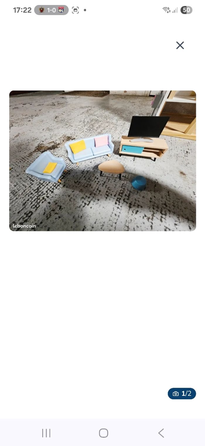 Accessoires "salon"  pour compléter la maison de poupée en bois Lidl