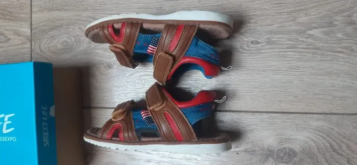 Chaussures sandales / nu-pieds pointure 26 - photo numéro 4