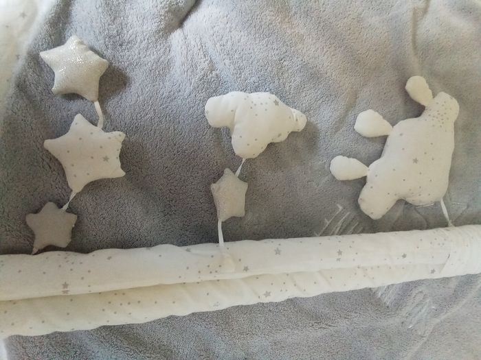 Tapis d'éveil gris mixte nuages et étoiles Maisons du Monde - photo numéro 5
